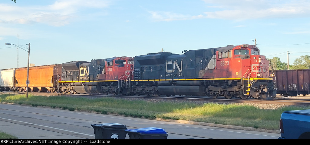 CN 8823 CN 8844